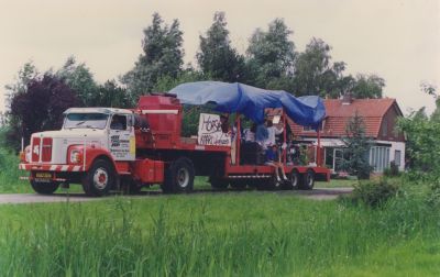 110-jarig-bestaan-Horstermeer
Truck met oplegger voor rondje Horstermeer t.g.v. 110 jarig jubileum Horstermeer.
Trefwoorden: Horstermeer