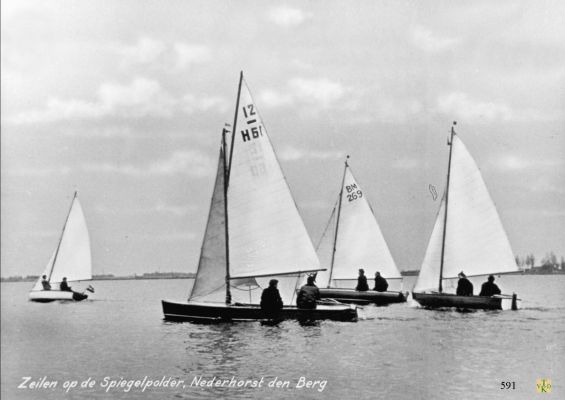 0591 Zeilen op de Spiegelplas. 
