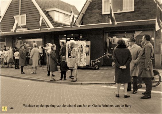 1044___Winkel_van_Brinkers.
