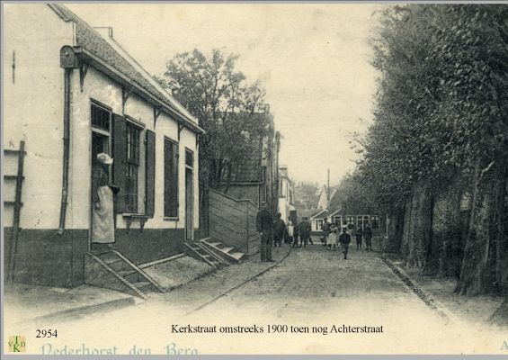 2953
Voorheen Achterstraat.
