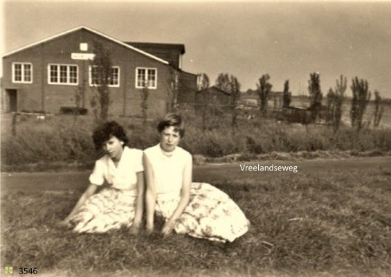 3546
Bij_de_Filterfabriek.
