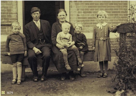 3679
Dirk Meijer was de machinist van het gemaal.
