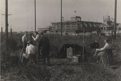 Nera-in-aanbouw
Nera in aanbouw 1949-  Pers- en Propagandadienst van het Staatsbedrijf der P-T- en T
Trefwoorden: Nera