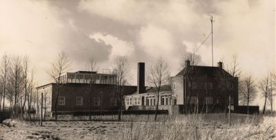 Neragebouw
Radiostation NERA-  In 1964-  Het is buiten gebruik als ontvangstation van de PTT
Trefwoorden: Nera