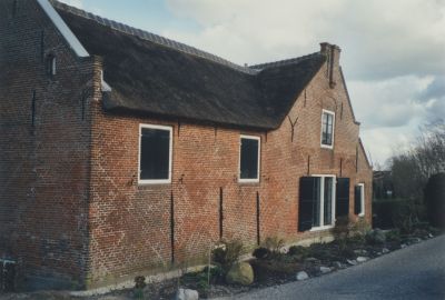 Boerderij-P-Hesseling
Voorhuis van voormalige boerderij uit 1640.
Zie ook 5-2-4B. Sinds 1974 woonhuis P Hesseling.
