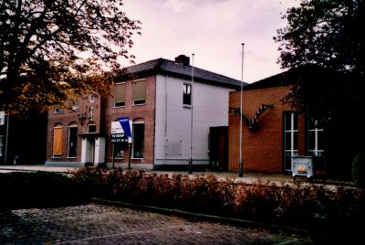 Gemeentehuis
Voormalig Gemeentehuis met Carillon aan de Voorstraat 35
Trefwoorden: Te koop