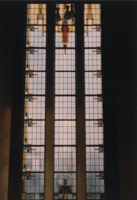 Gereformeerde-Kerk-glas-in-lood-raam
Gereformeerde Kerk Dammerweg,  glas in lood raam, Jugendstil
Trefwoorden: gereformeerde Kerk