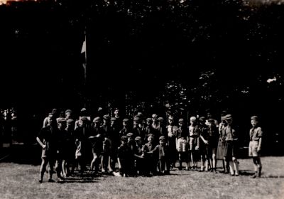Welpen-Willibrordsgroep
Welpen van de Willibrordsgroep, kamp in Maarn, 1954
