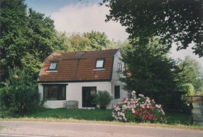 Huis-met-garage-van-Barmentloo
Huisje voorheen van Brouwer.
Later van Maup Barmentloo.
