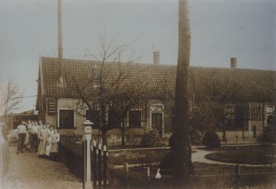 Wasserij-Vecht-en-Dijk
Wasserij Vecht en Dijk aan de Dammerweg 103. 
Deze huizen zijn gebouwd in 1874 in opdracht van Chr.Hageman.
Het linker gedeelte is nog aanwezig
Trefwoorden: Dammerweg
