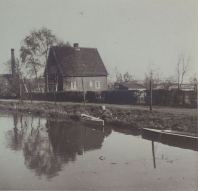 Wasserij-Welgelegen
Het huis de Blijk met links de oude wasserij Welgelegen .
Trefwoorden: Ankeveensevaart