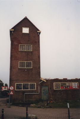 Toren-van-Wasserij-Carpe-Diem
De wastoren van Carpe Diem van Snel aan de Dammerweg.

